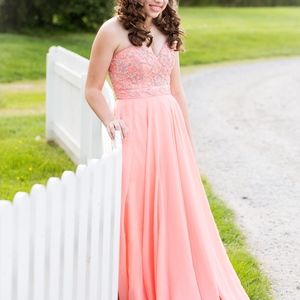 Sherri Hill